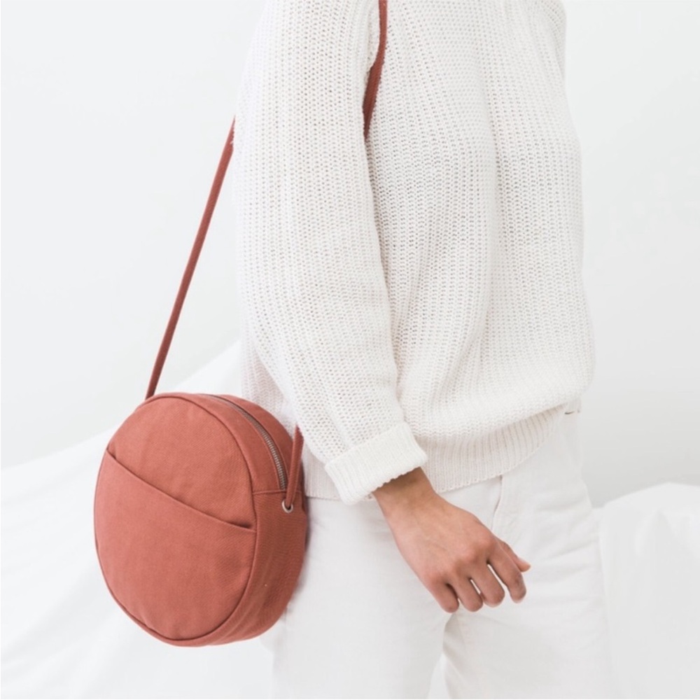 Baggu Medium Canvas Circle Purse in Terracotta